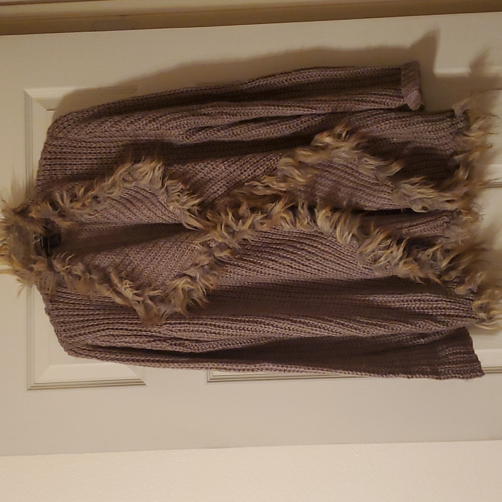 International concept faux trim cape sweater.